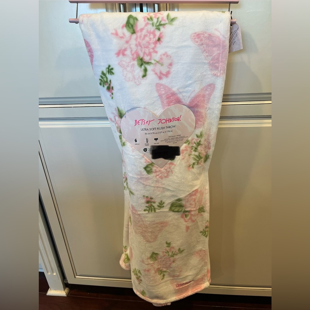 Betsey Johnson Spring Summer Pink Roses Butterfly Floral Plush Throw Blanket